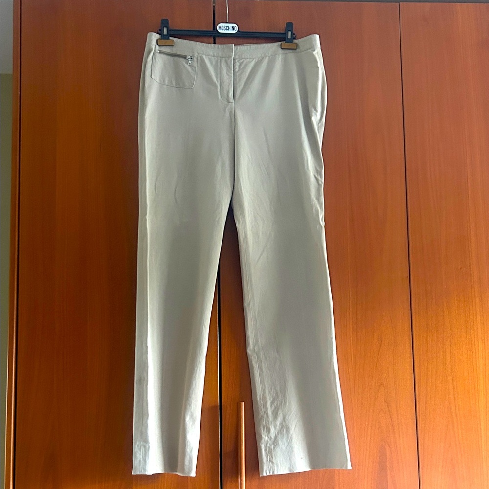 Woman’s  Beige Pants